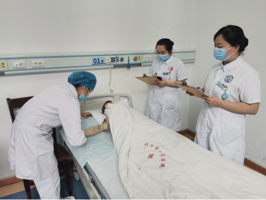 【卓越护理】浏阳市人民医院举办中心静脉导管维护竞赛